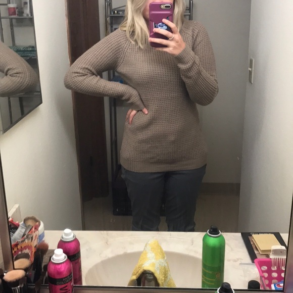 Forever 21 sweater - Picture 3 of 3
